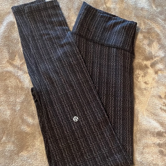 Lululemon leggings - Picture 3 of 3